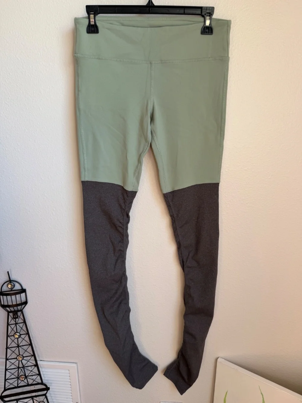 ALO Yoga Goddess Leggings Mint Green Heather Gray Ruched Colorblock Size M